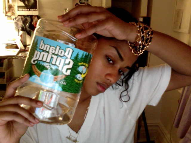 life: I'M AIMING TO DRINK 6 LITERS OF WATER A DAY... - VASHTIE