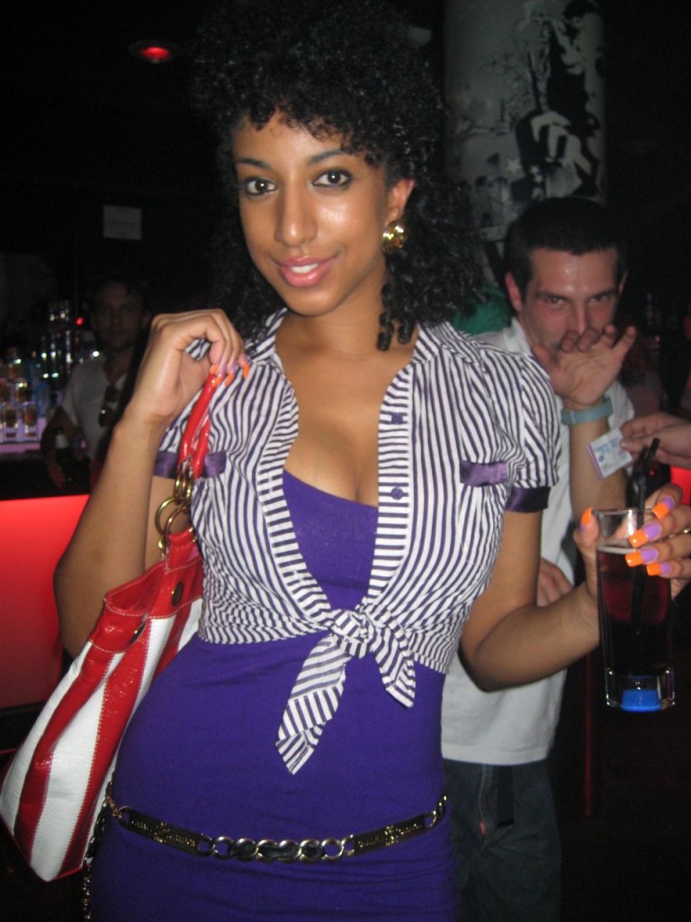 vashtie_paristrip_200725